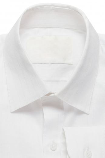 Take a look at this placket front tailor-made suit shirt with an Ainsley collar, standard tails, plain back and rounded barrel cuffs. This tailored men's dress shirt has an ideal comfortable slim fit for every man.