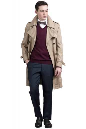 This men's sleek camel winter coat is tailor made in a fine wool blend and cut to a slim fit, featuring a double breasted button closure and button cuffs. It is a sleek option for all your winter needs!