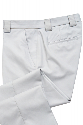 This men's custom made white trouser is tailor made in a fine wool blend and cut to a slim fit, featuring slash pockets, extended belt loops and a flat front pleat. It is a fantastic option for your everyday wardrobe!