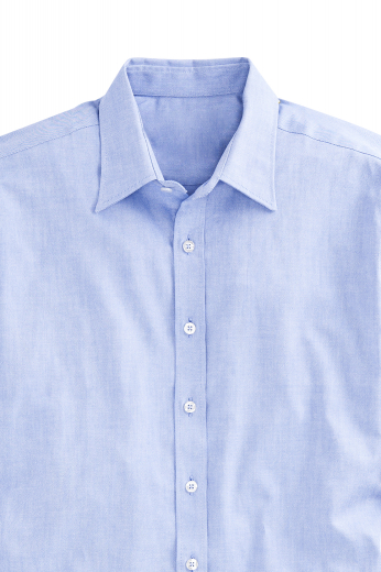This men's slim cut light blue button down is made to measure in a fine linen blend and features an ainsley collar and rounded barrel cuffs. 