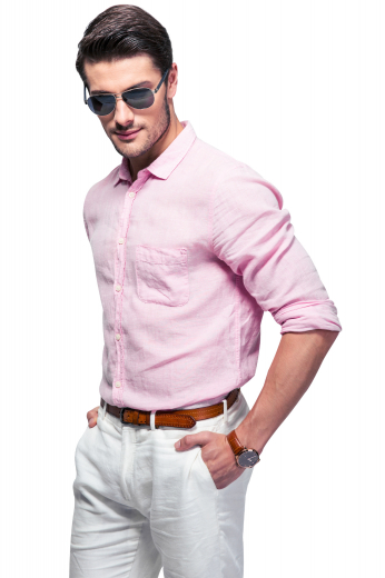 This soft pink men's button up shirt is tailor made in a fine cotton and cut to a slim fit, featuring rounded barrel cuffs and a semi spread collar, perfect for office wear. 