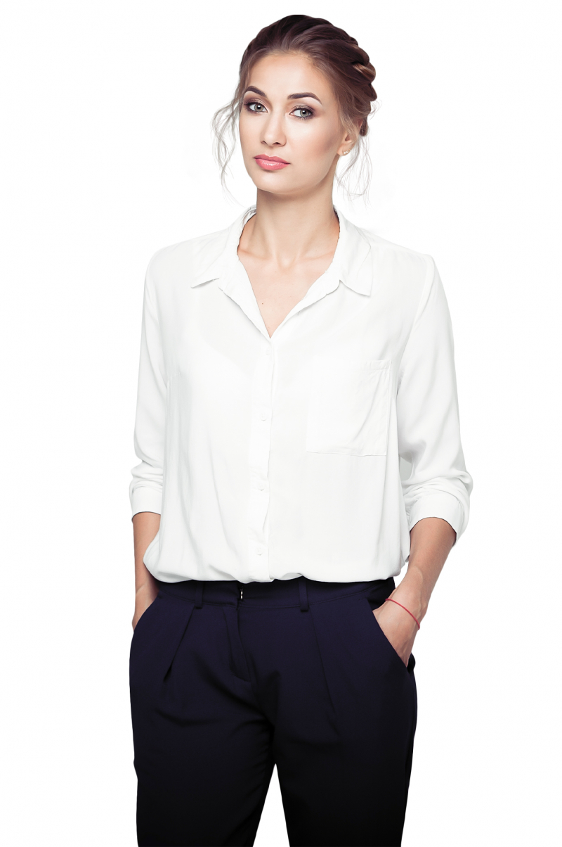 This women's pant suit features a reverse pleat and is cut to a slim fit. It is perfect for all occasions, custom made in a wool blend.