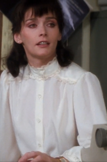 Buy this custom tailored women’s blouse worn by actress Margot Kidder as Lois Lane in the epic 1980 Superman II film. This white summer blouse is available to order online.